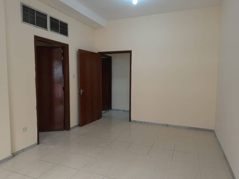 Spacious flat in Central A/C with balcony
