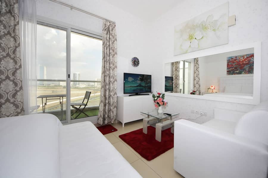 Polished & sophisticated Studio Apartment in Stadium point, Sport City