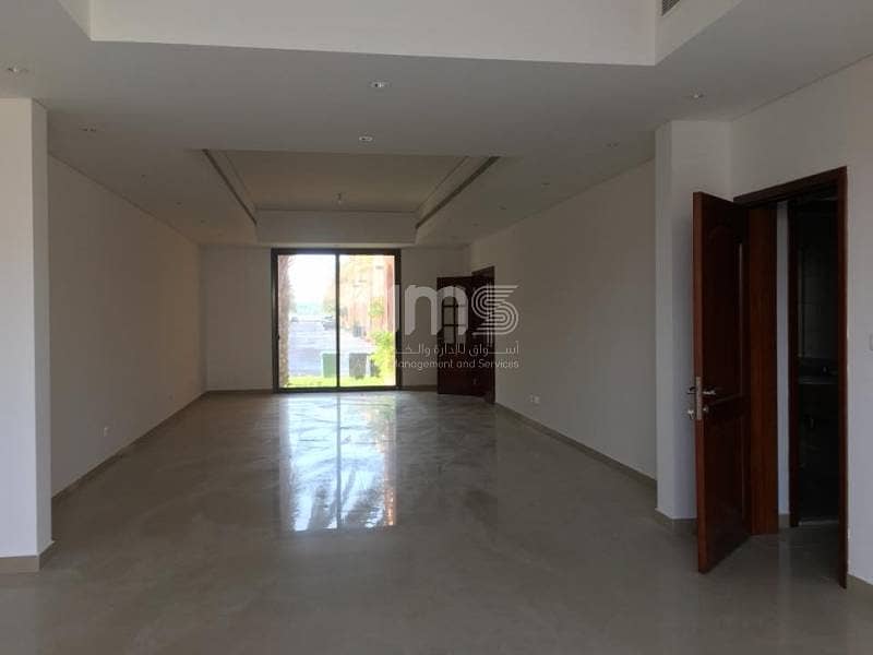 No Commission for 5BR Villa  Available for Rent in Ben Al J