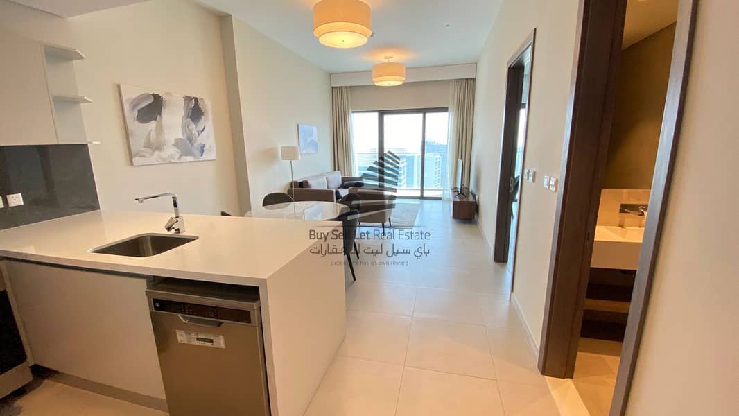 Spacious | Beautiful 1 Bedroom  with Balcony | Multiple Cheques Option