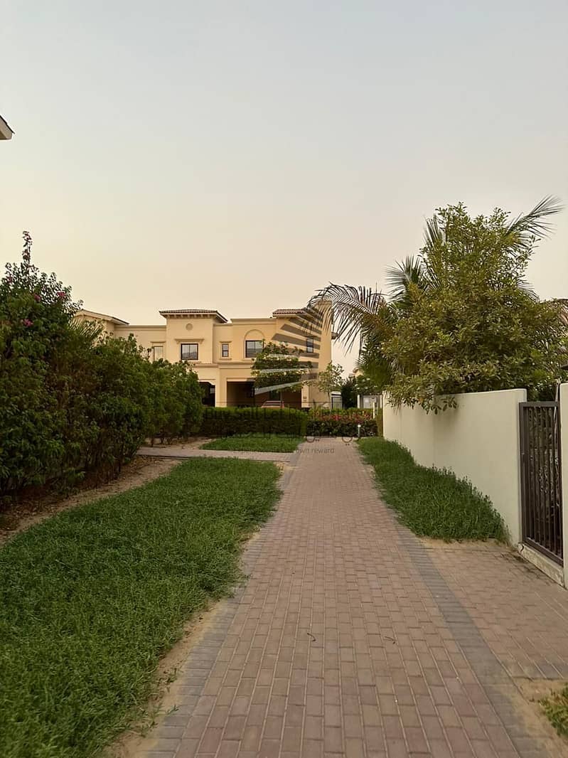 04 BED + MAID | SPACIOUS | EASY ACCESS FROM ENTRANCE 04 BED + MAID | SPACIOUS | EASY ACCESS FROM ENTRANCE