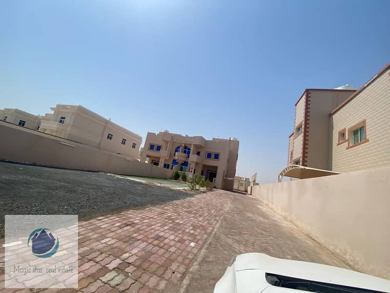 位于哈里发城 5 卧室的别墅 140000 AED - 7538518 位于哈里发城 5 卧室的别墅 140000 AED - 7538518