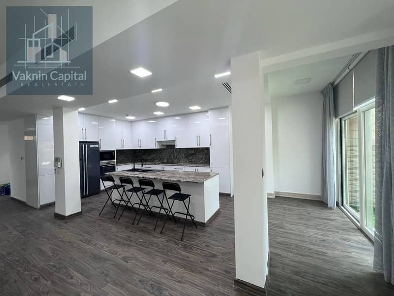 Fully Upgraded | Amazing 4BHK Villa Maid Room Study Fully Upgraded | Amazing 4BHK Villa Maid Room Study