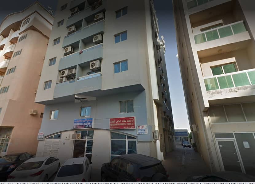 For rent a shop with a mezzanine directly on the street, with the availability of pools, suitable for any commercial activity, annual rent 19000 For rent a shop with a mezzanine directly on the street, with the availability of pools, suitable for any commercial activity, annual rent 19000