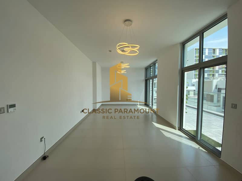 Exquisite 2Bhk + Maids Modern Townhouse