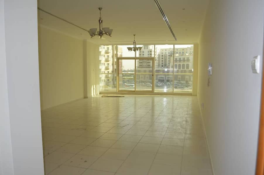 شقة في عود ميثا بر دبي 3 غرف 135000 درهم - 3033452