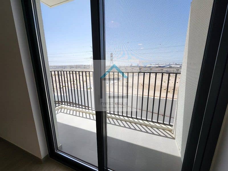 Brand New 1BR Close to Metro with Sea and SZR view