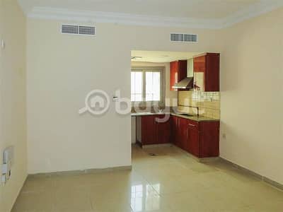 Studio for Rent in Muwaileh Commercial, Sharjah - Spacious Studio Unit for Bachelors or Single Workers