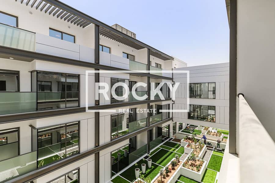 Spacious 1 bed| Landscape View| Brand New