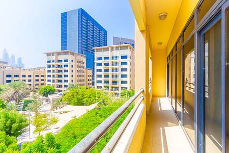4 Bedroom Apartment for Sale in The Greens, Dubai - Classy 4 BR I Vacant | Price Negotiable! 4 Bedroom Apartment for Sale in The Greens, Dubai - Classy 4 BR I Vacant | Price Negotiable!