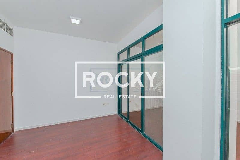 Gorgeous 2 B/R with Central Split A/C and Parking | Deira Gorgeous 2 B/R with Central Split A/C and Parking | Deira
