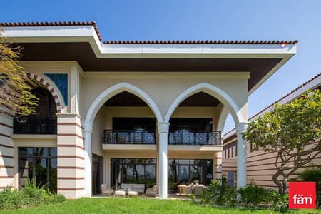 5 Bedroom Villa for Sale in Palm Jumeirah, Dubai - 5BR Villa in Royal Residences - Zabeel Saray