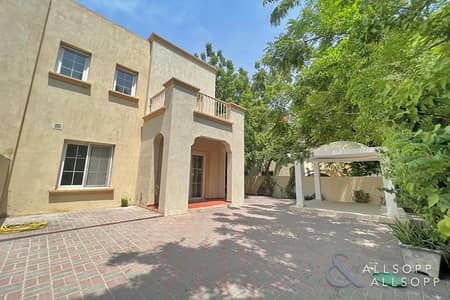 2 Bedroom Villa for Rent in The Springs, Dubai - Springs | Corner Plot Villa | 4E End Unit