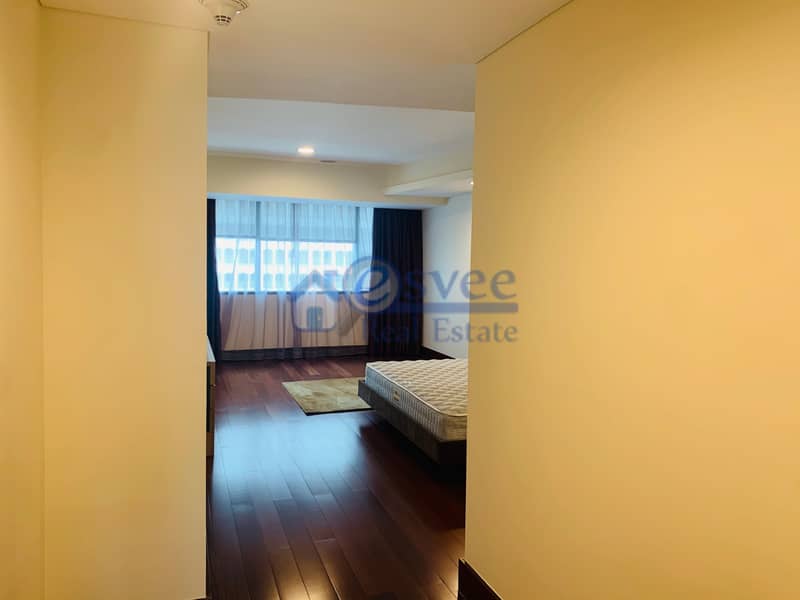 Luxury and Spacious 3-Bedroom Duplex Apartment for Sale I Jumeirah Living