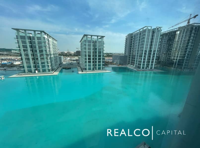 Lagoon Front view | Fully Equipped | 3 Bedroom
