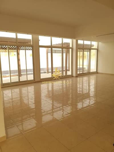 3 Bedroom Villa for Rent in Al Barsha, Dubai - *GREAT DEAL*HUGE ALL EN SUITE 3BR VILLA-TV LOUNGE-LAUNDRY-PANTRY-FRIENDLY NEIGHBOUHOOD-PRIME LOCATION