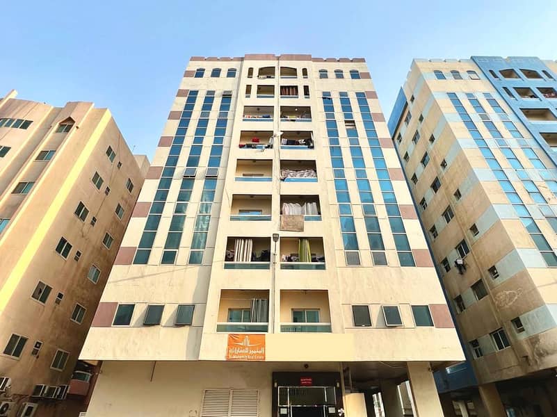 WITH 2 BALCONIES / GREAT DEAL(1 MONTH FREE) / VERY SPACIOUS / GOOD CONDITION / PRIME LOCATION