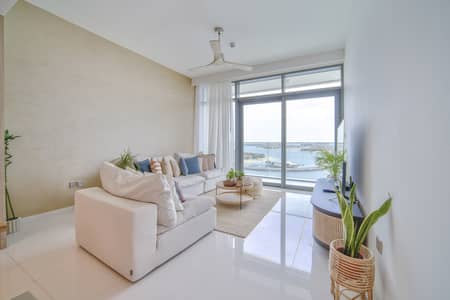 2 Bedroom Flat for Rent in Dubai Harbour, Dubai - Luxury Sea View Living at Emaar Beachfront