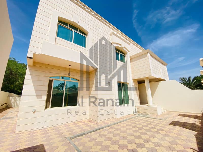 Spacious 4 Br | Private Entrance | With Huge Balcony