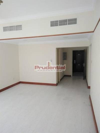 Studio for Rent in Bur Dubai, Dubai - Swimming Pool Studio for Rent in Bur Dubai, Dubai - Swimming Pool