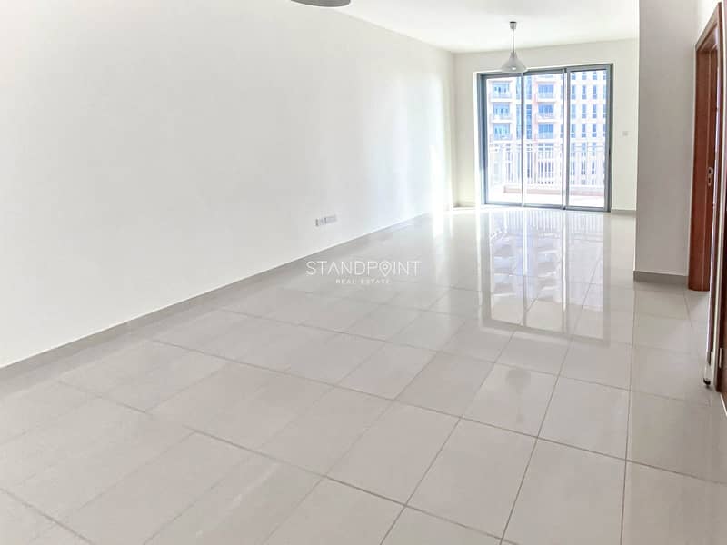 Opera View | Close to Burj Park | Spacious Opera View | Close to Burj Park | Spacious