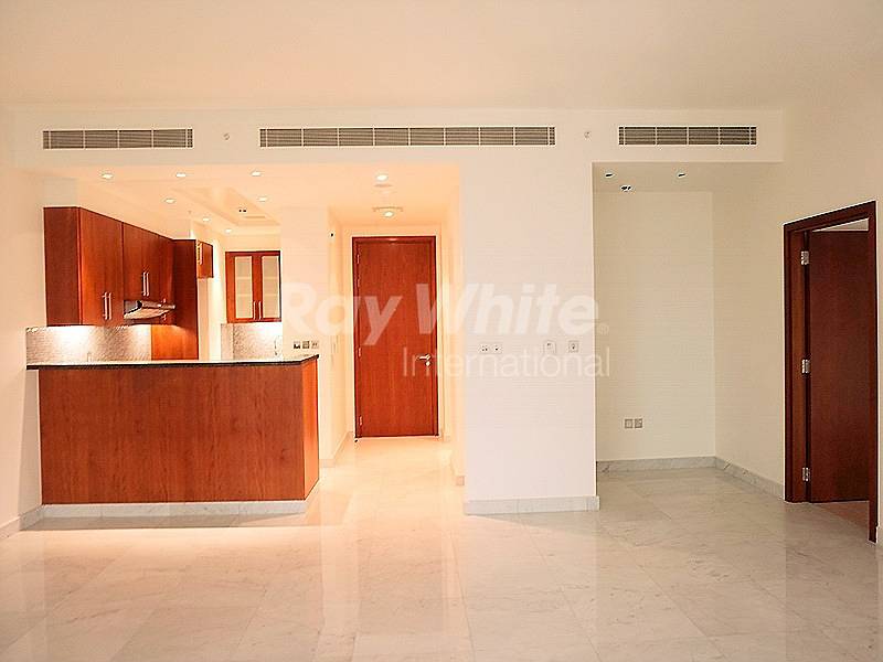 Luxury  Vacant 1 BR in Central Park DIFC