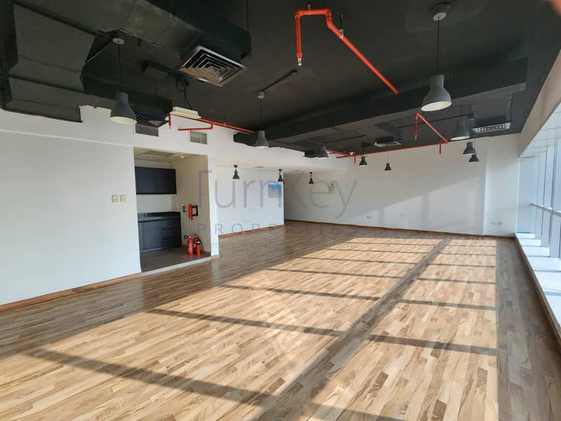 Higher Floor | Built-in Washroom and Pantry Higher Floor | Built-in Washroom and Pantry