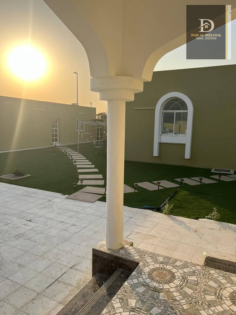 Villa for sale in Sharjah, Al Qarayen area