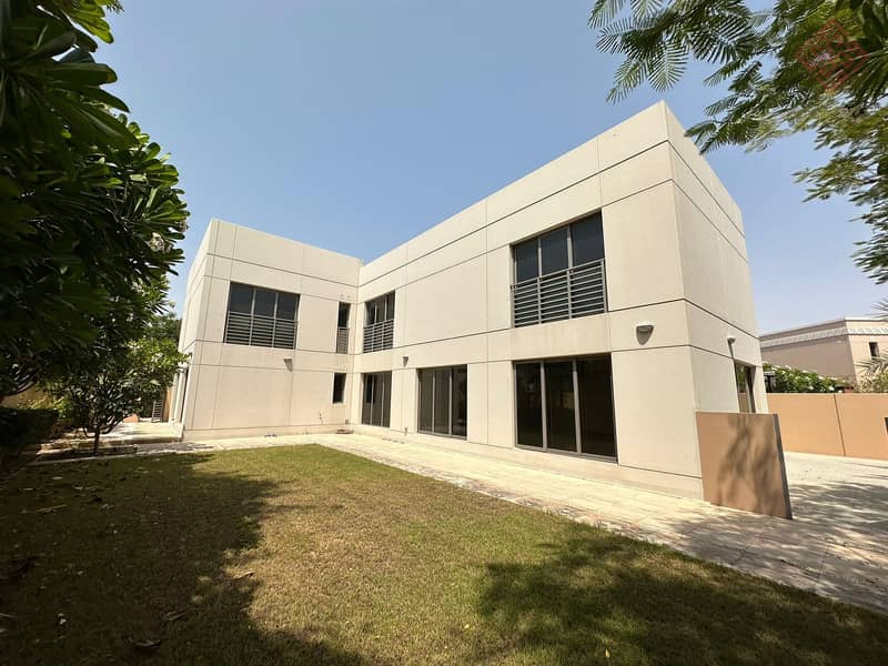 مستقل مجمع مسور l 5 غرف نوم فيلا في الزاهية الشارقة في 210k مستقل مجمع مسور l 5 غرف نوم فيلا في الزاهية الشارقة في 210k