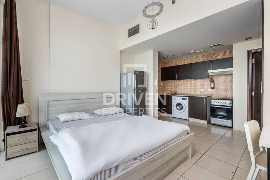 Fully Furnished Unit w/ Golf Course View Fully Furnished Unit w/ Golf Course View