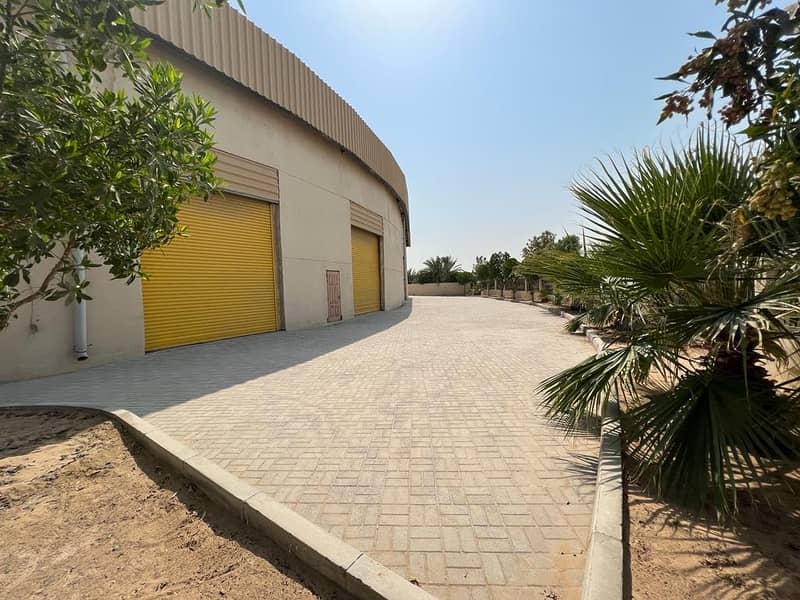 位于迪拜投资园区（DIP），2期，瑞塔吉（综合住宅区），瑞塔吉A座 的仓库 8999999 AED - 6061931