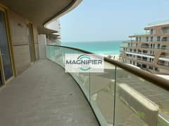 Luxurious Apartment | Sea View |Prime Location | Beach Access
