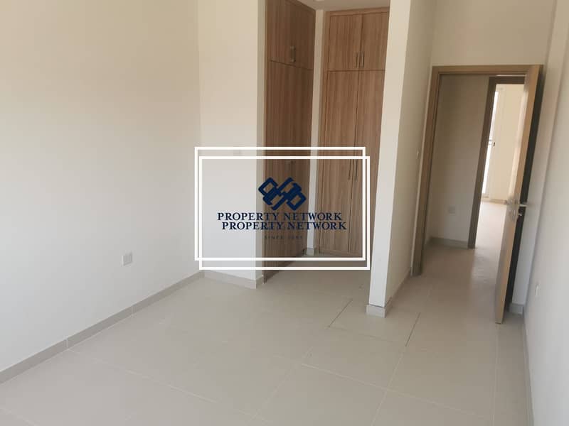 17 Amaranta Three Bedrooms + Maids / Walking Distance from Mosque