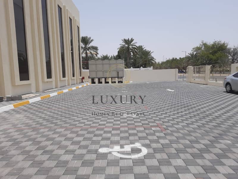 For rent a commercial building Consists of 3 floors - construction area is 6159 square feet suitable a furniture activity, restaurant , medical cent For rent a commercial building Consists of 3 floors - construction area is 6159 square feet suitable a furniture activity, restaurant , medical cent