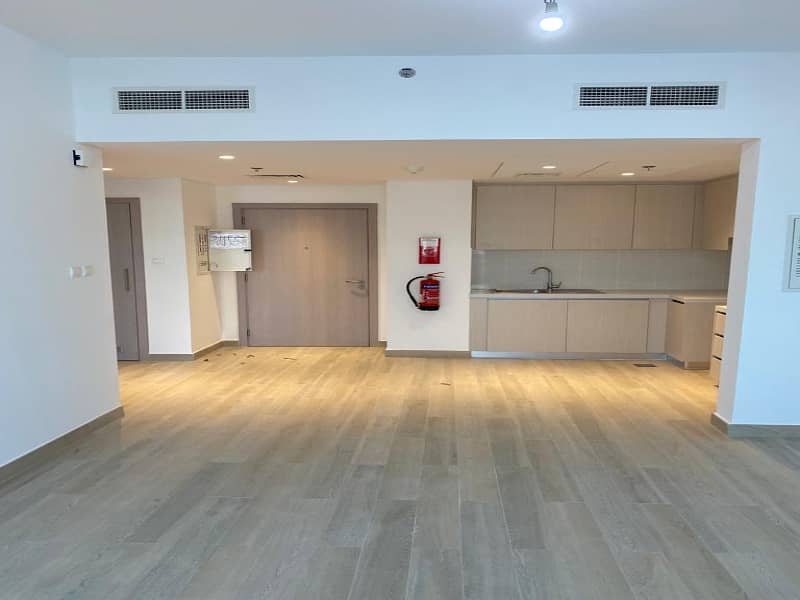 Sea World View | Spacious | Vacant Soon Sea World View | Spacious | Vacant Soon