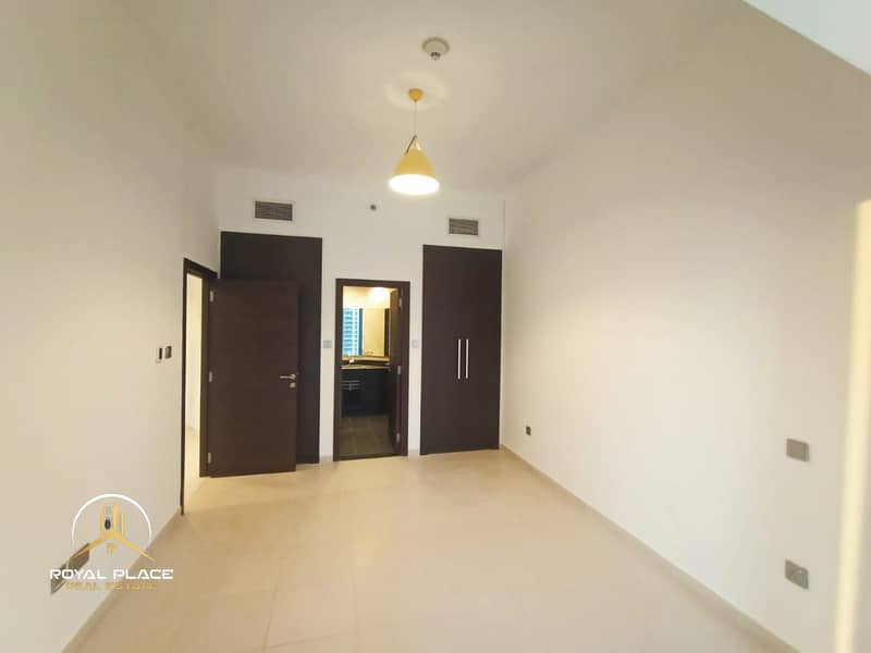 LUXRY LIVING WITH A BEAUTIFUL MARINA VIEW IN CAYAN LUXRY LIVING WITH A BEAUTIFUL MARINA VIEW IN CAYAN