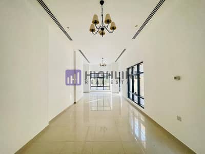 Prestigeous 4Bed+Maids Townhouse | Facing Market | Ready
