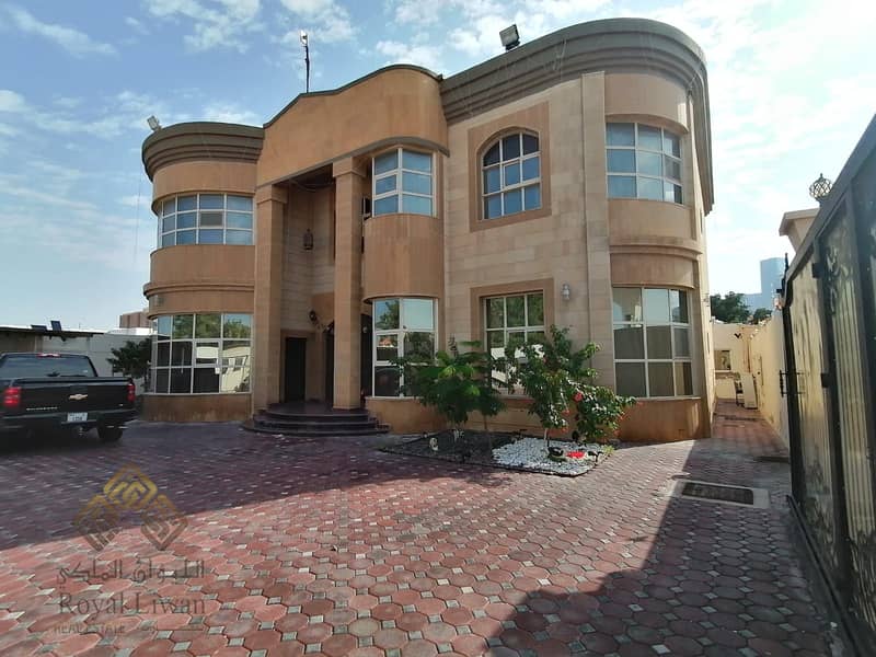 Stunning 6 BR Villa for Sale | Al Satwa Road