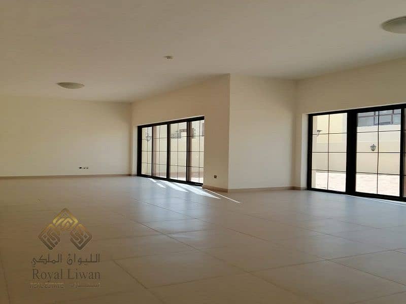 Stunning 4BR+Maids |  Nad Al Sheba | Vacant on Transfer