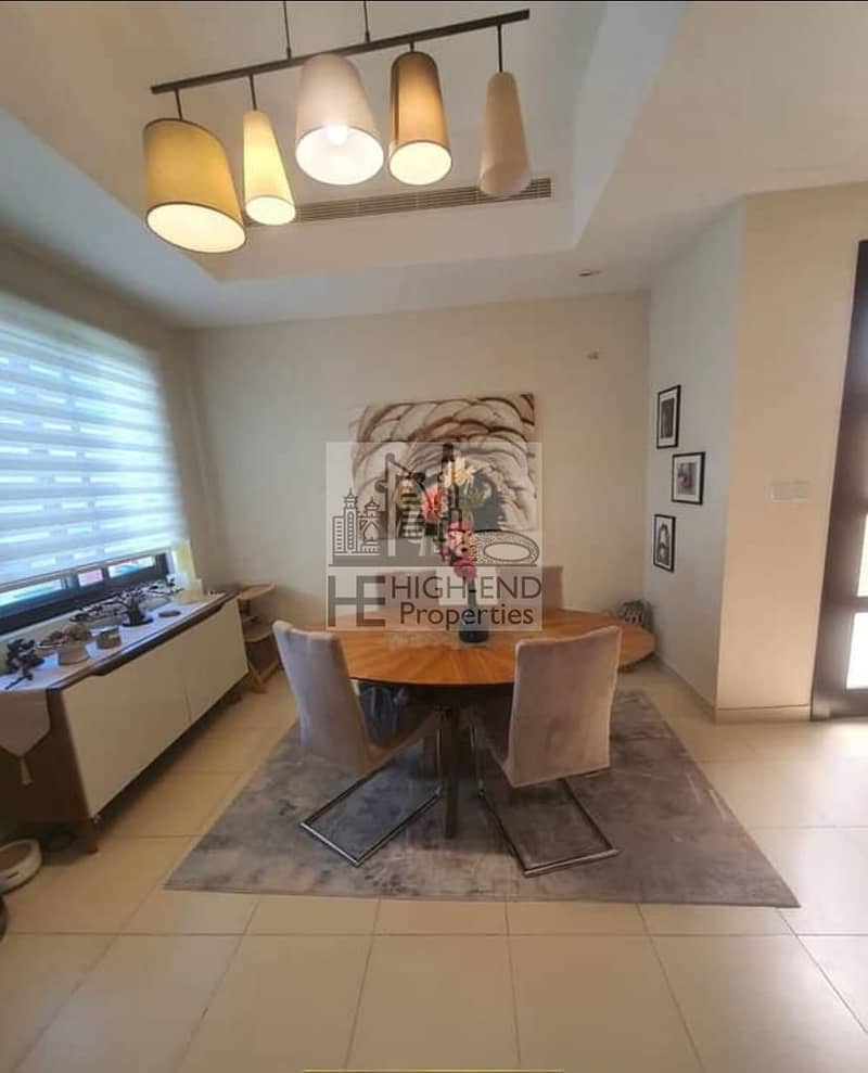Corner Villa I Single Row I Well Maintained Corner Villa I Single Row I Well Maintained