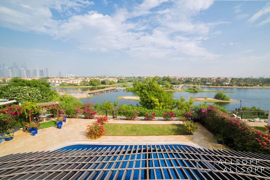 Garden Hall Villa | Extended | Main Lake Garden Hall Villa | Extended | Main Lake
