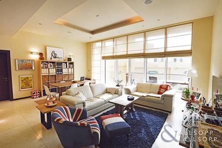 شقة 2 غرفة نوم للبيع في نخلة جميرا، دبي - Low Floor | Vacant | Excellent Amenities<BR/> شقة 2 غرفة نوم للبيع في نخلة جميرا، دبي - Low Floor | Vacant | Excellent Amenities<BR/>