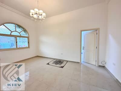1 Bedroom Flat for Rent in Between Two Bridges (Bain Al Jessrain), Abu Dhabi - Modern and deluxe-spacious 1/BHK|Ground floor|sep. kitchen|modern bathroom