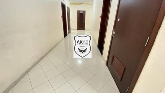 ESEY EXIT TO DUBAI 2BHK WITH CLOSE DOOR HALL ONLY 28K