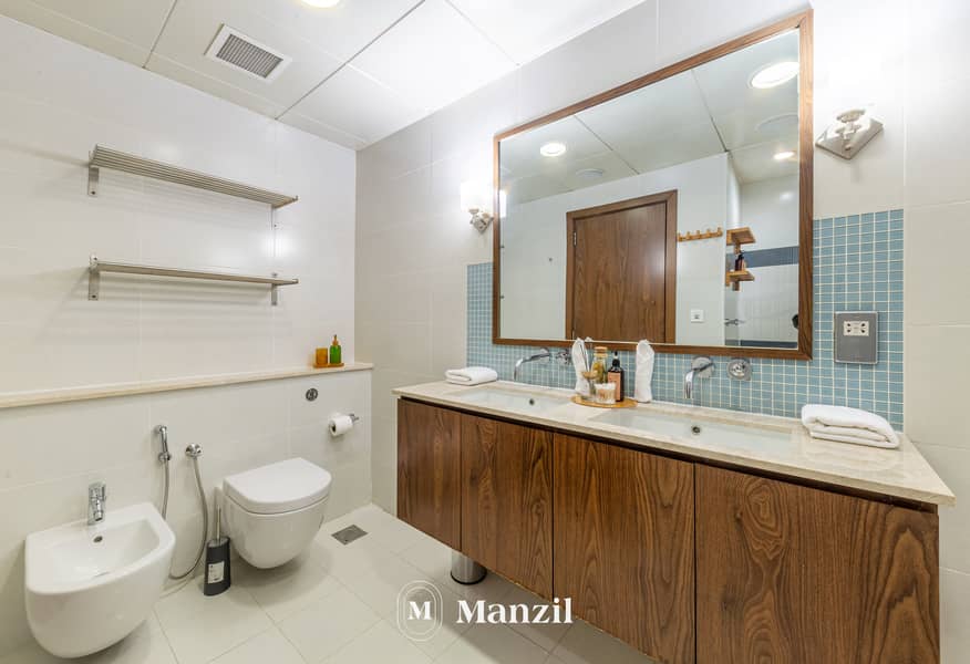 16 Bathroom Area
