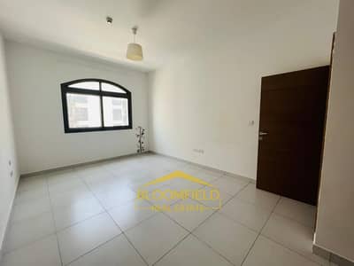 2 Bedroom Apartment for Rent in Jumeirah Village Circle (JVC), Dubai - 2 Bedrooms +Maid  Apartment| Spacious and well maintained| Semi Close Kitchen | Ready to move in