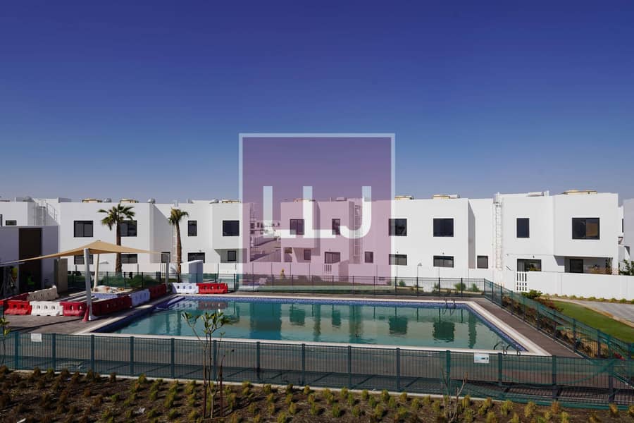 Hot DealGood Investment with Big Private Garden Hot DealGood Investment with Big Private Garden