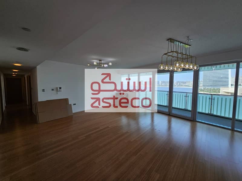 Ultra Modern Family Home With Full Sea View Ultra Modern Family Home With Full Sea View