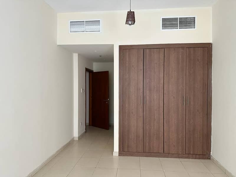 غرفتين وصالة شقة للبيع في أبراج عجمان ون ، الراشدية 3 ، عجمان.