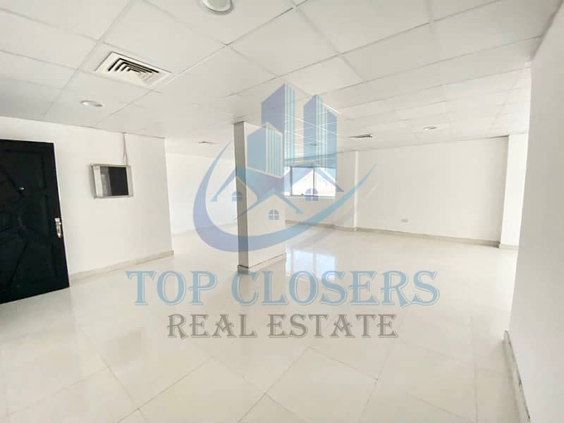 Офис в Центральный Район, 42000 AED - 6741650